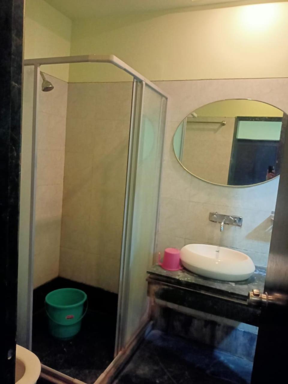 נאגפור Hotel Skylark מראה חיצוני תמונה