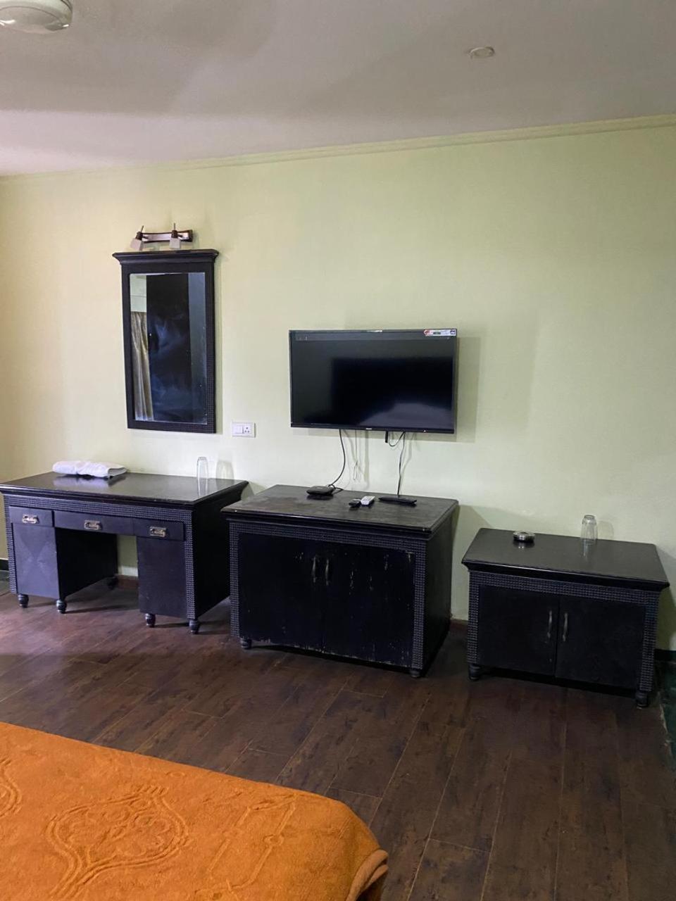 נאגפור Hotel Skylark מראה חיצוני תמונה