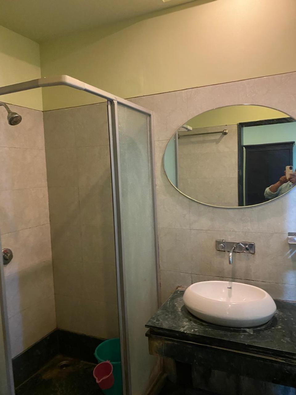 נאגפור Hotel Skylark מראה חיצוני תמונה