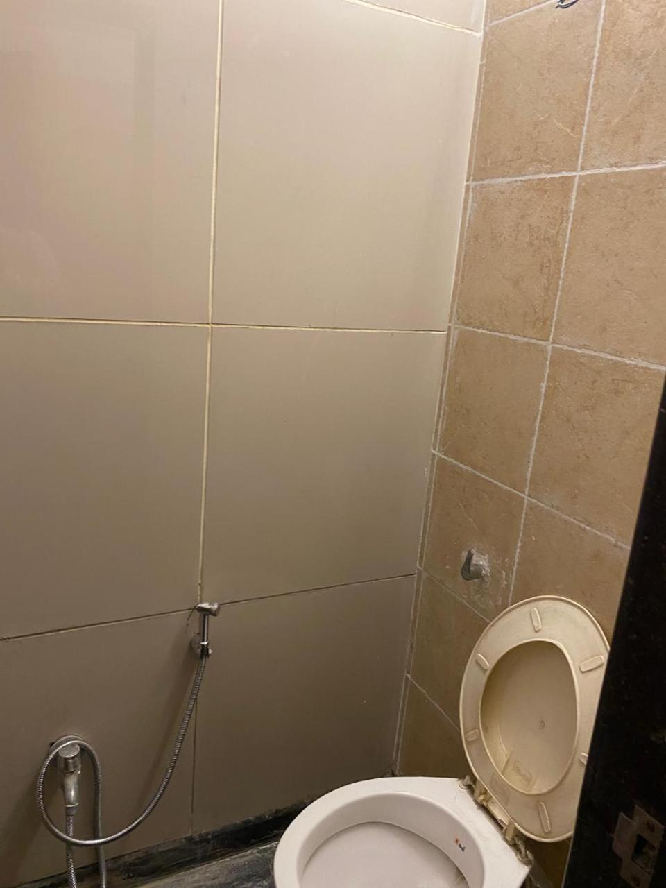 נאגפור Hotel Skylark מראה חיצוני תמונה