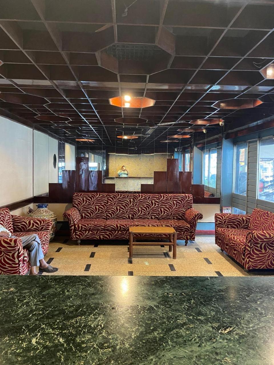 נאגפור Hotel Skylark מראה חיצוני תמונה
